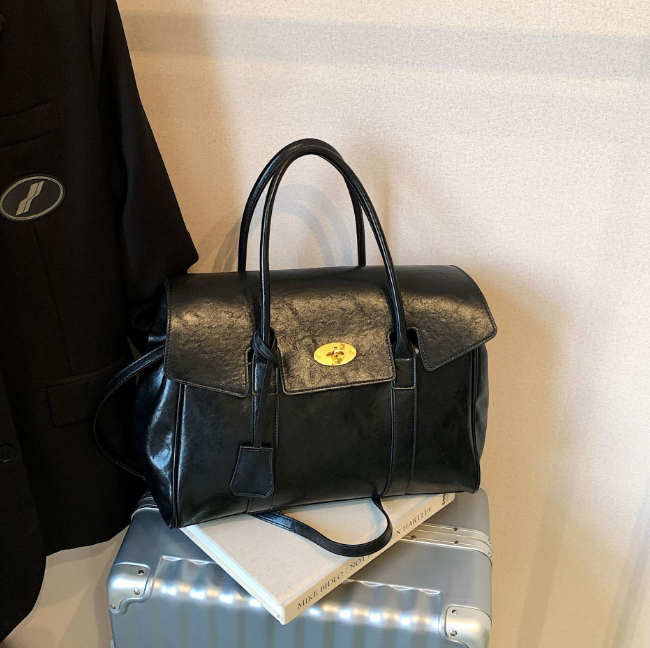 Alma Vintage Top Handle Bag in Black