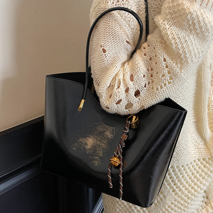 Sierra Everyday Tote in Black