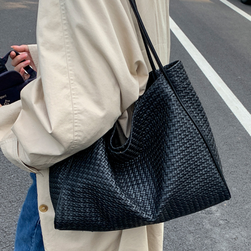 Sarah Woven Tote in Black