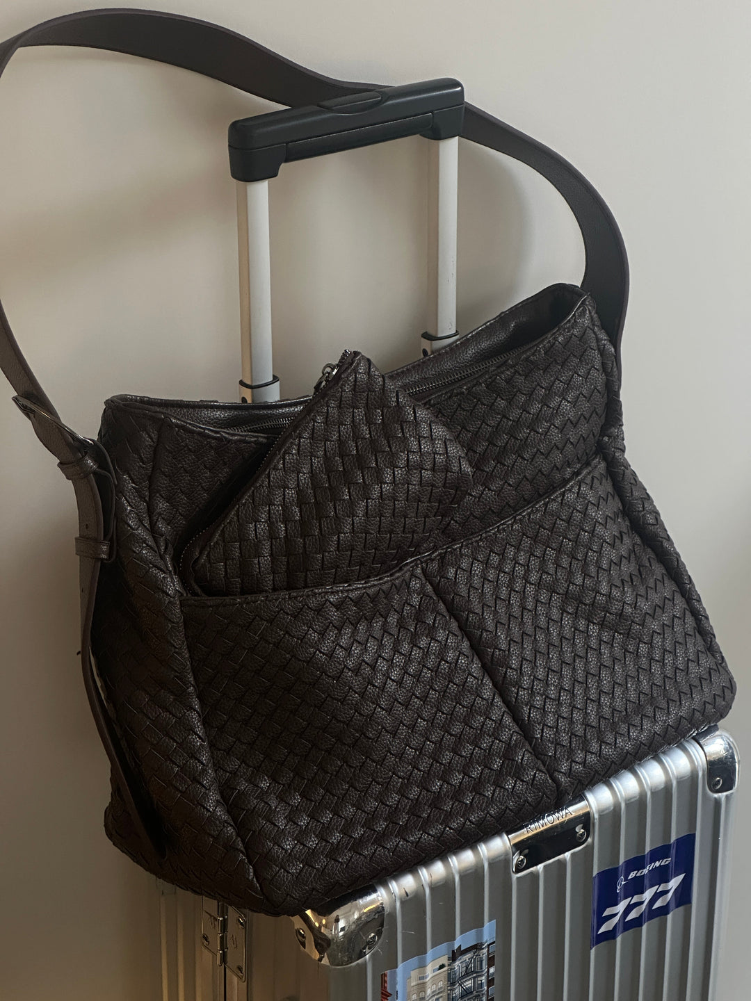 Rhea Oversized Woven Shoulder Bag in Navy