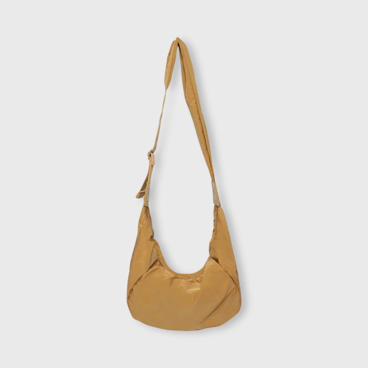 Baggy Puffer Sling in Camel