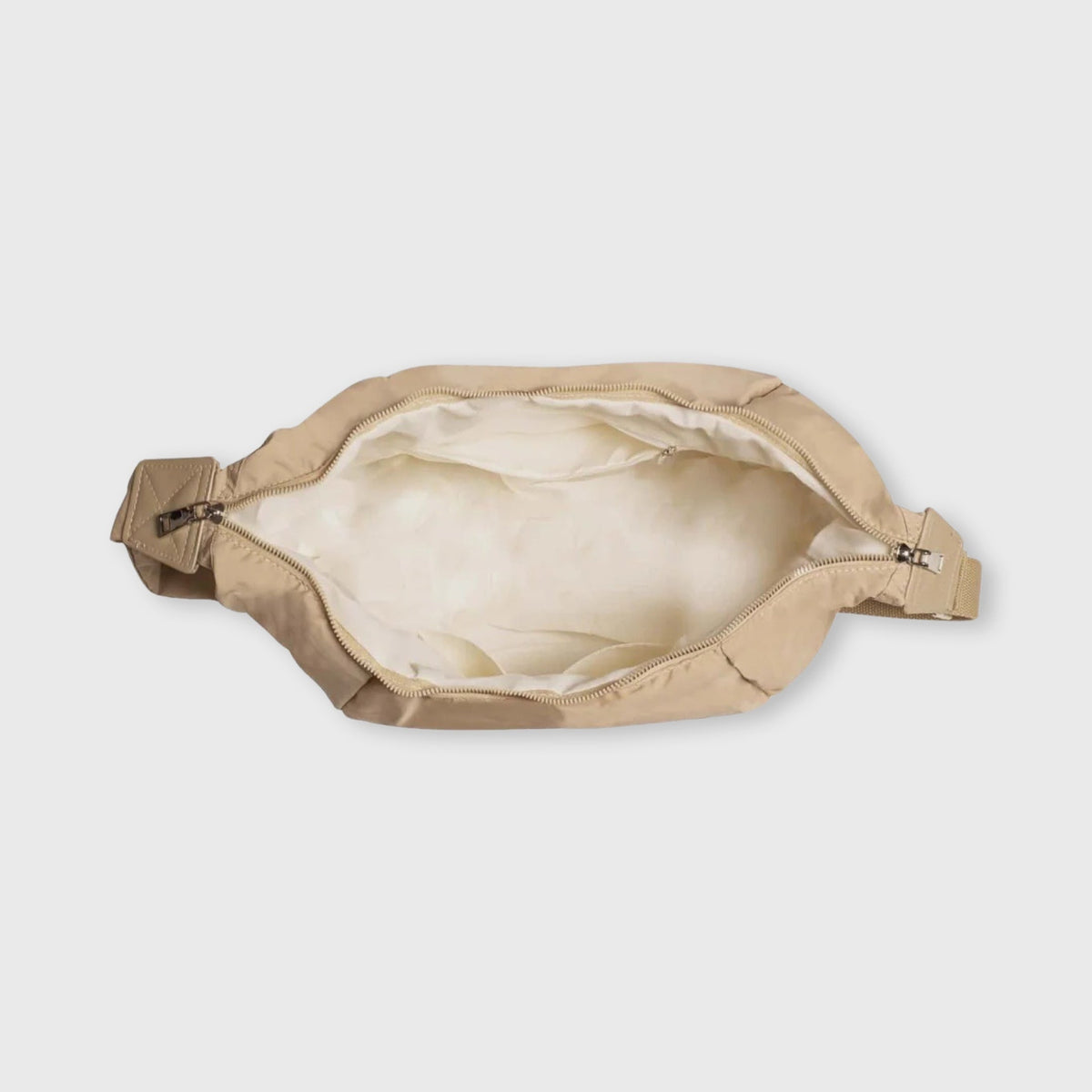 Baggy Puffer Sling in Sand