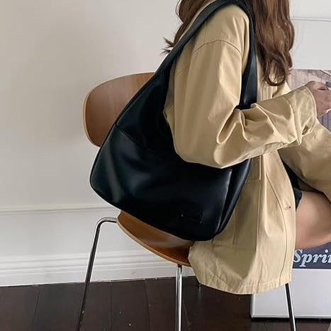 Everyday Shoulder Tote in Black