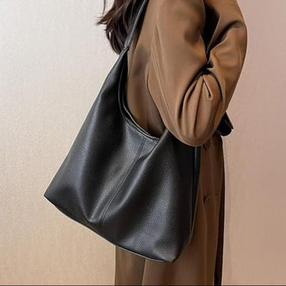 Jane Slouchy Hobo Bag in Black