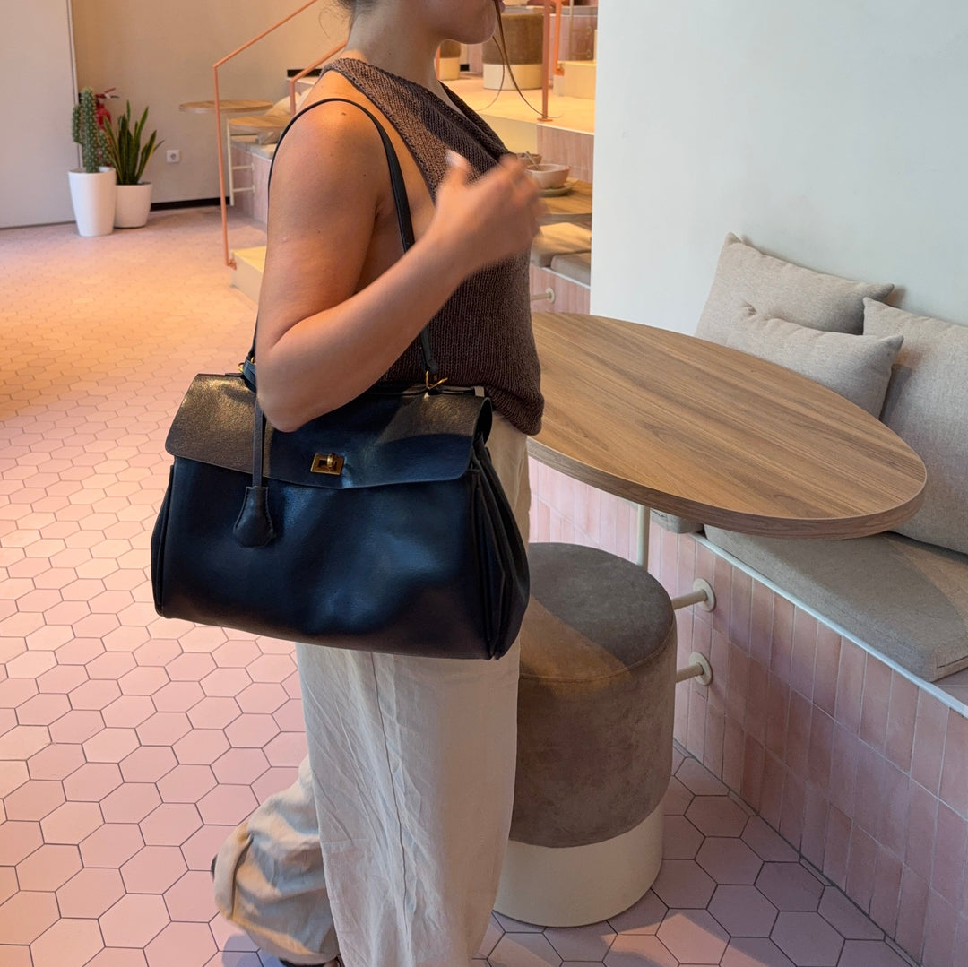 Ciara Vintage Top Handle Bag in Black