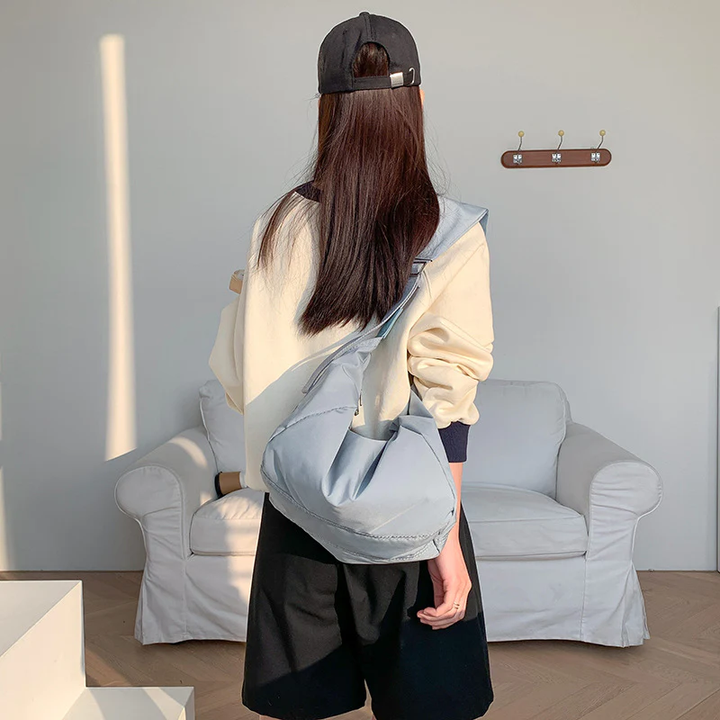 Baggy Puffer Sling in Light Blue