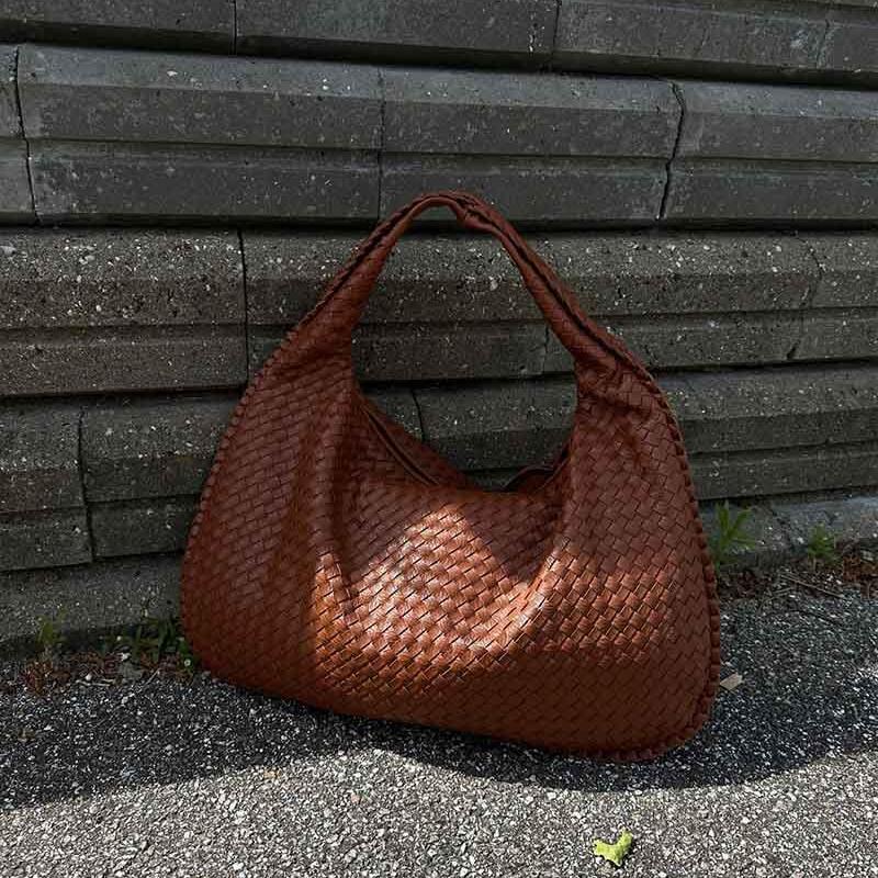 Woven Oversized Shoulder Bag in Cognac