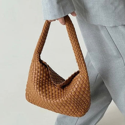 Woven Hobo Bag in Tan