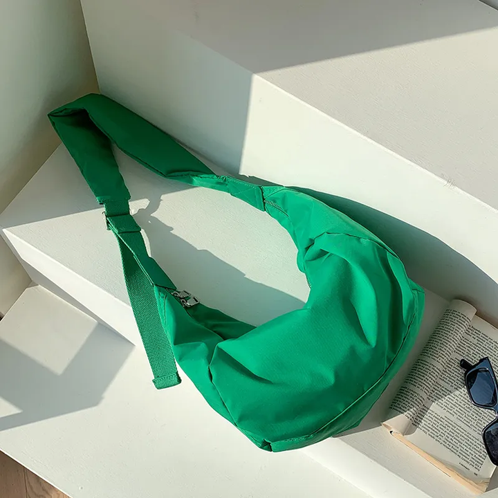 Baggy Puffer Sling in Green