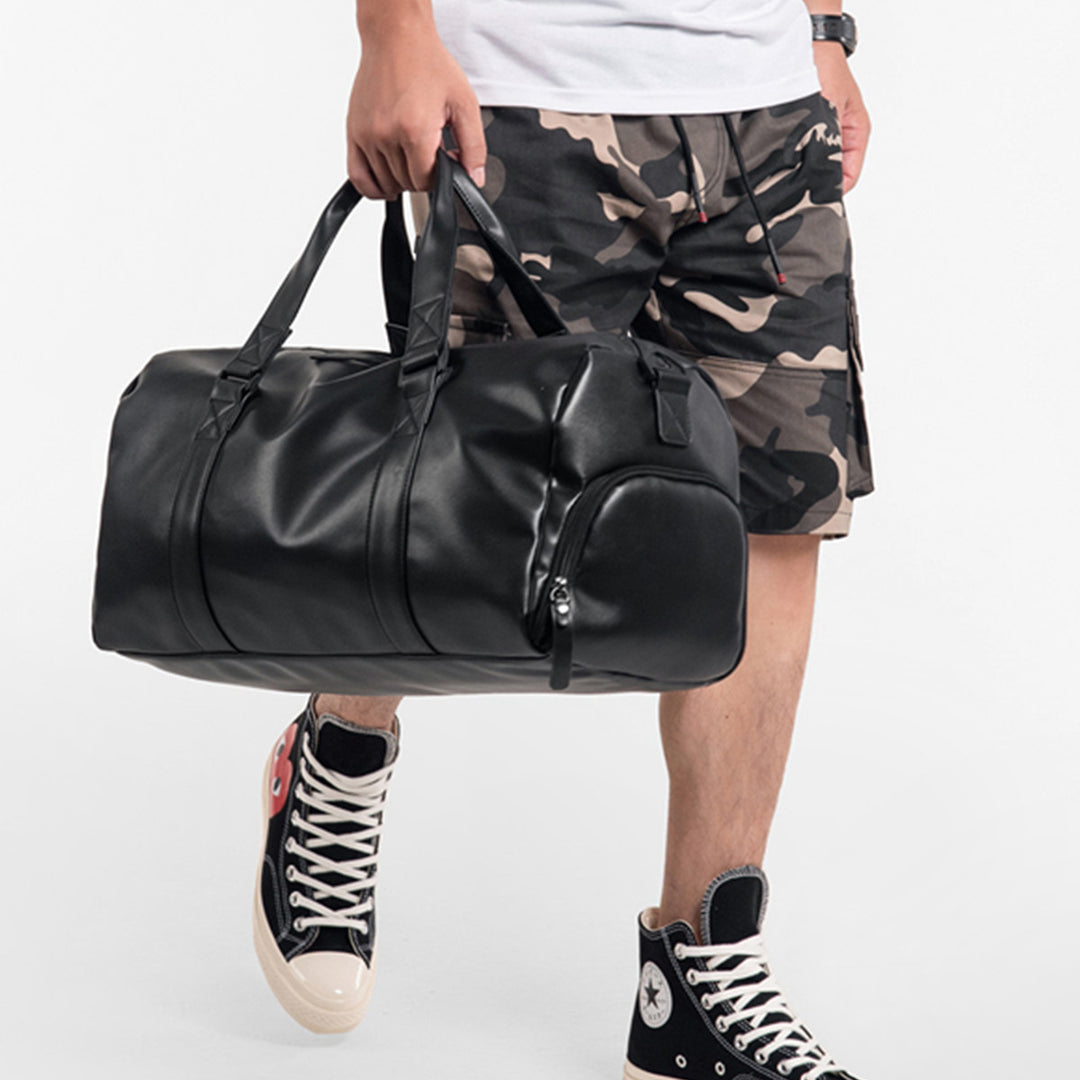 Men’s Gym Bag – Medium Barrel Holdall in Vegan Leather with Zipper
