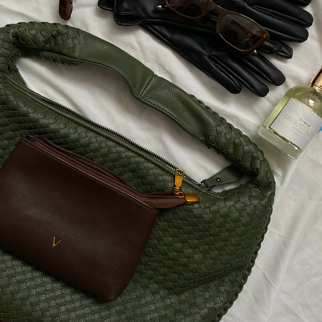 Woven Oversized Shoulder Bag in Green