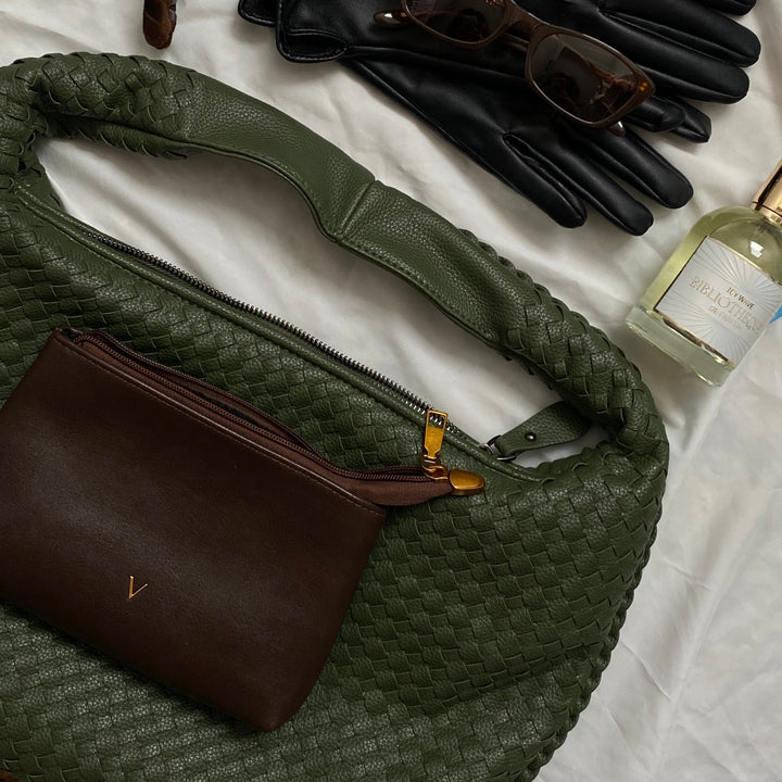 Woven Oversized Shoulder Bag in Green