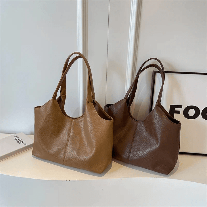 Hannah Bucket Bag in Cognac